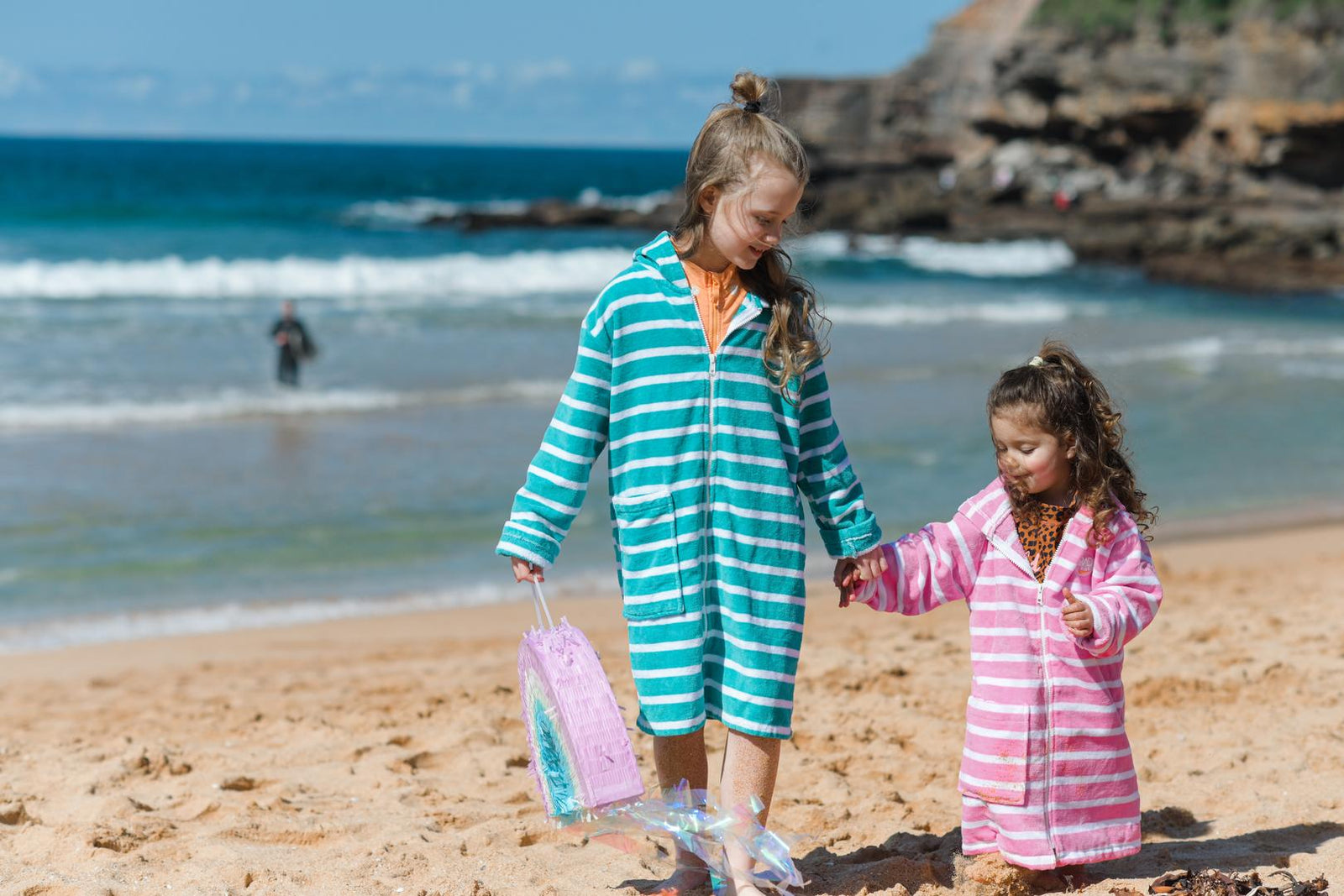 Best Kids Hooded Beach Towel for Summer: 5 Things to Check Before You Buy